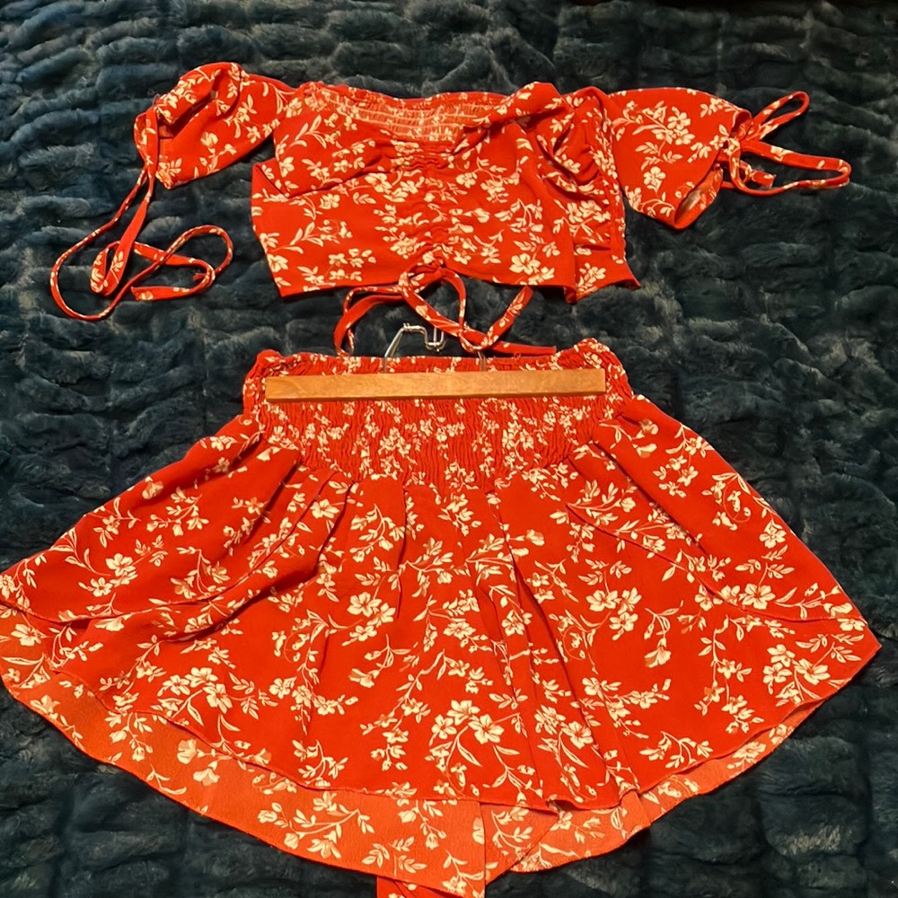 Set—shorts & top